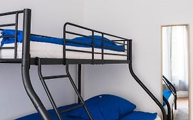 Hostel Maru Living C9